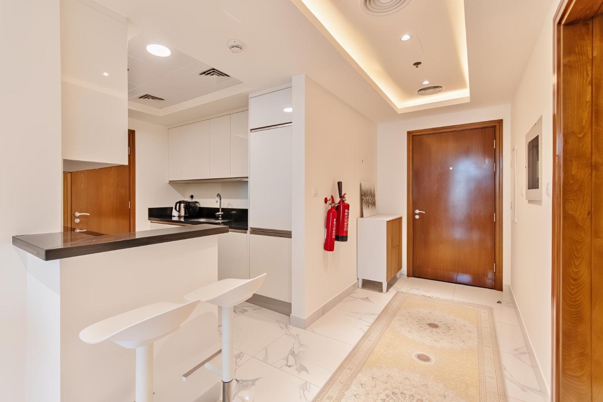 Dreamshoma-1br Stunning Canal View Apartment