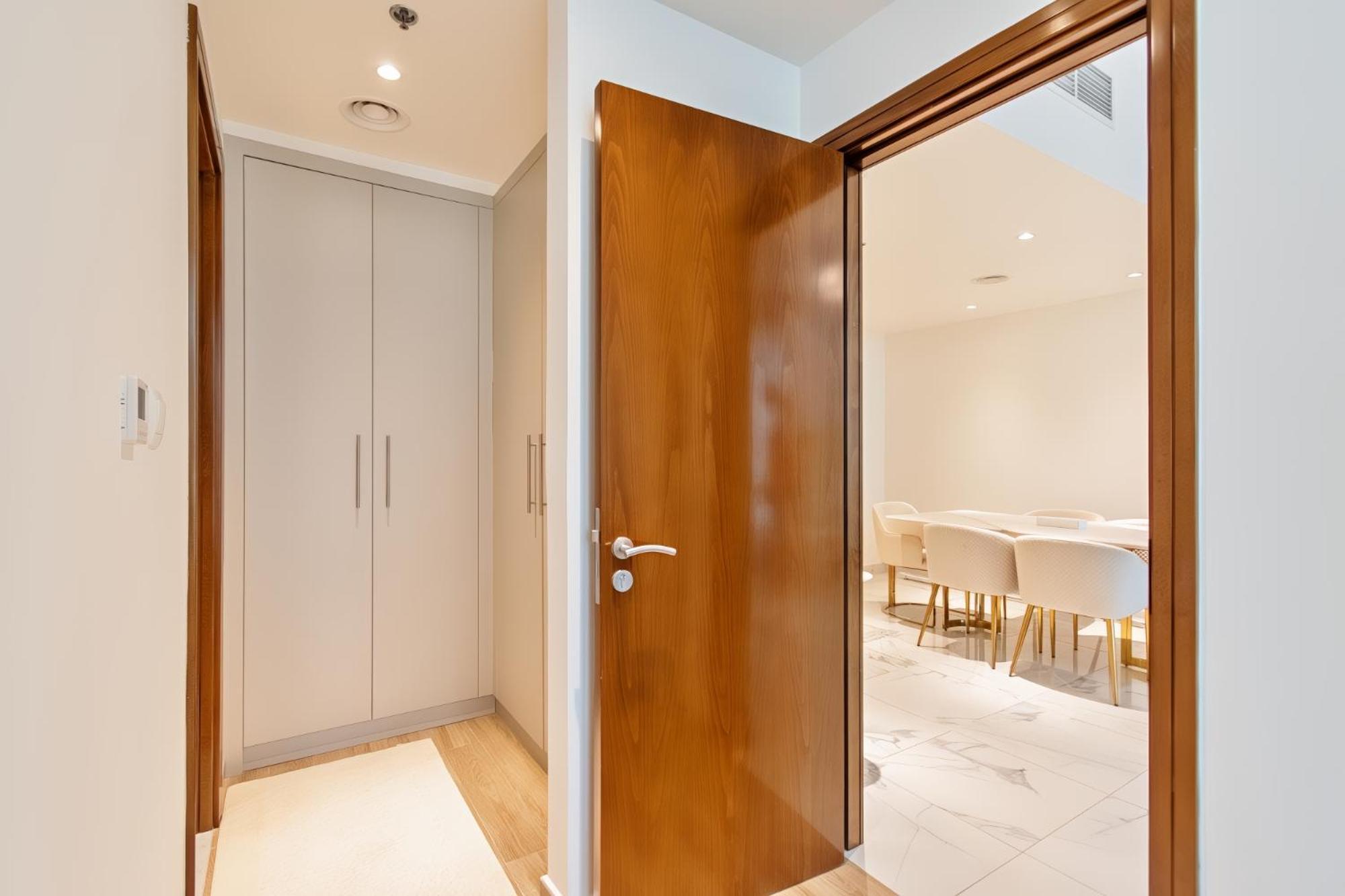 Dreamshoma-1br Stunning Canal View Apartment *