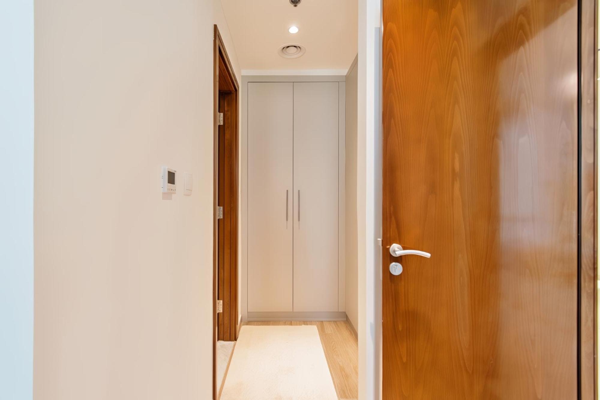 Dreamshoma-1br Stunning Canal View Apartment *
